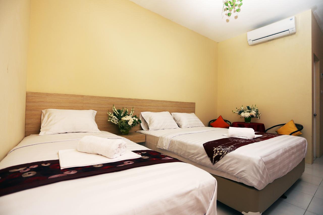 C.Stone Hotel Surabaya Luaran gambar