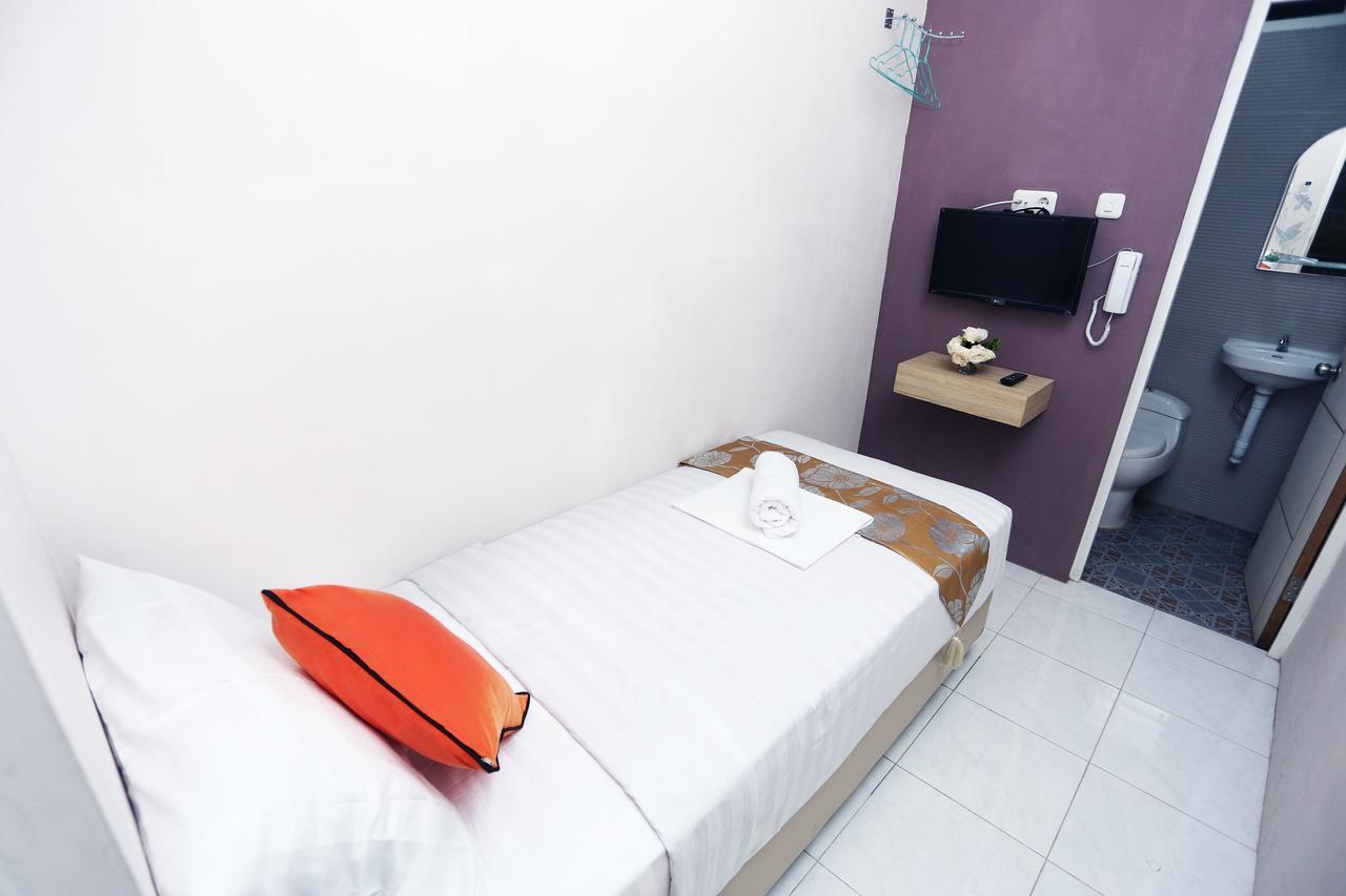 C.Stone Hotel Surabaya Luaran gambar